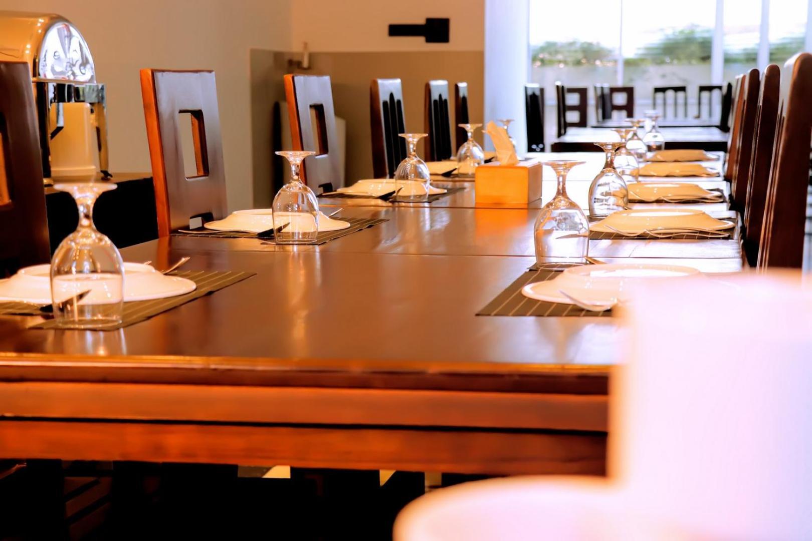 Kanola Luxury Hotel Anuradhapura Zewnętrze zdjęcie